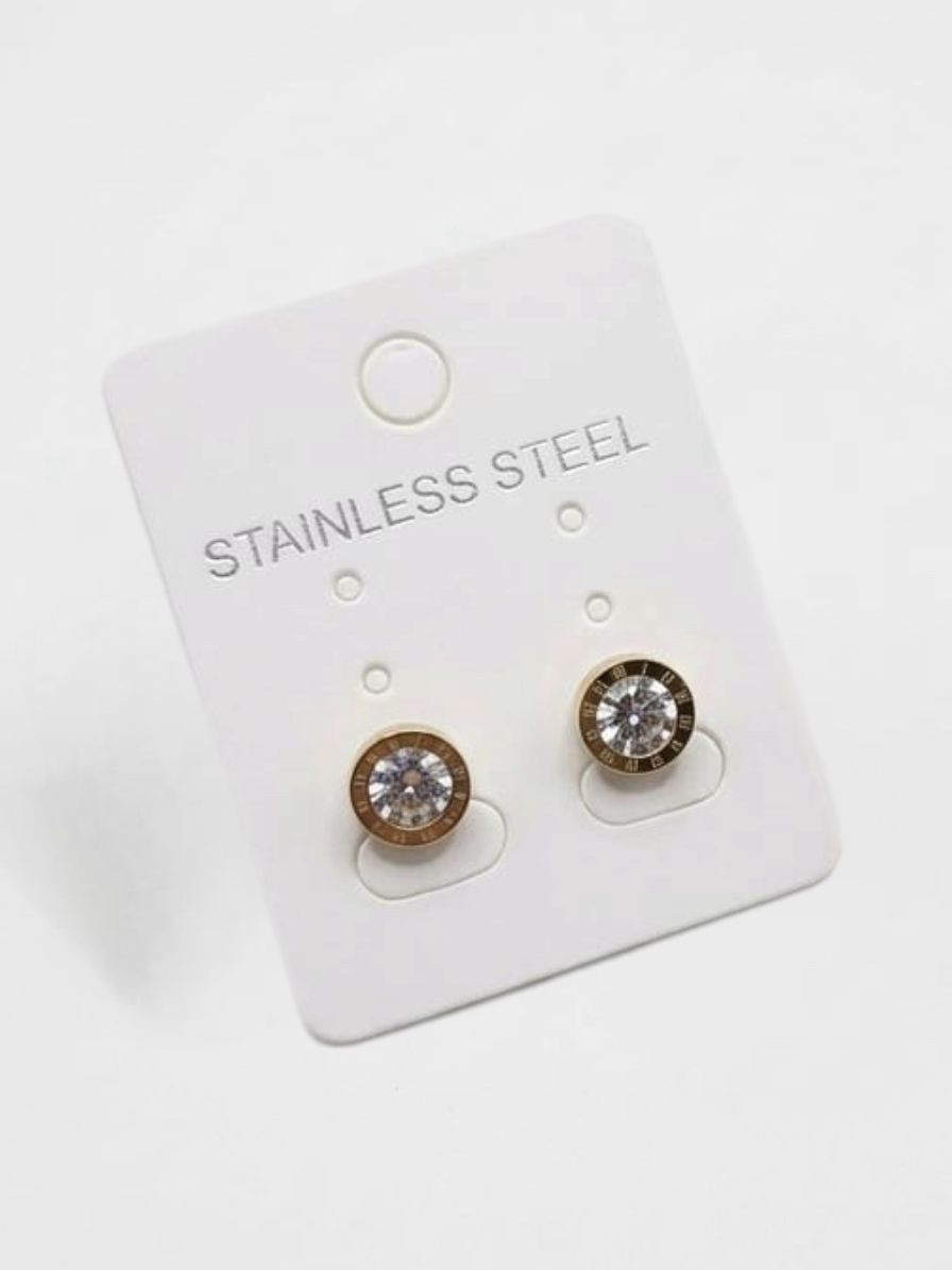Gold-Tone Round Ear Stud
